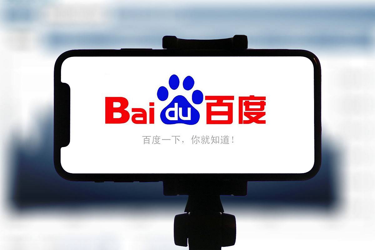 大学生识破间谍套路并举报获表彰